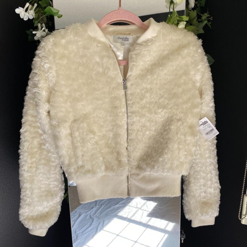 NWT Faux Fur White / Cream Zip-up Jacket